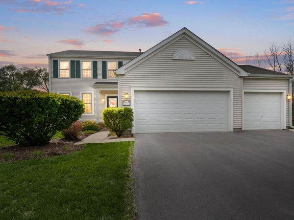 2311 W CASCADE Circle , Round Lake, IL 60073