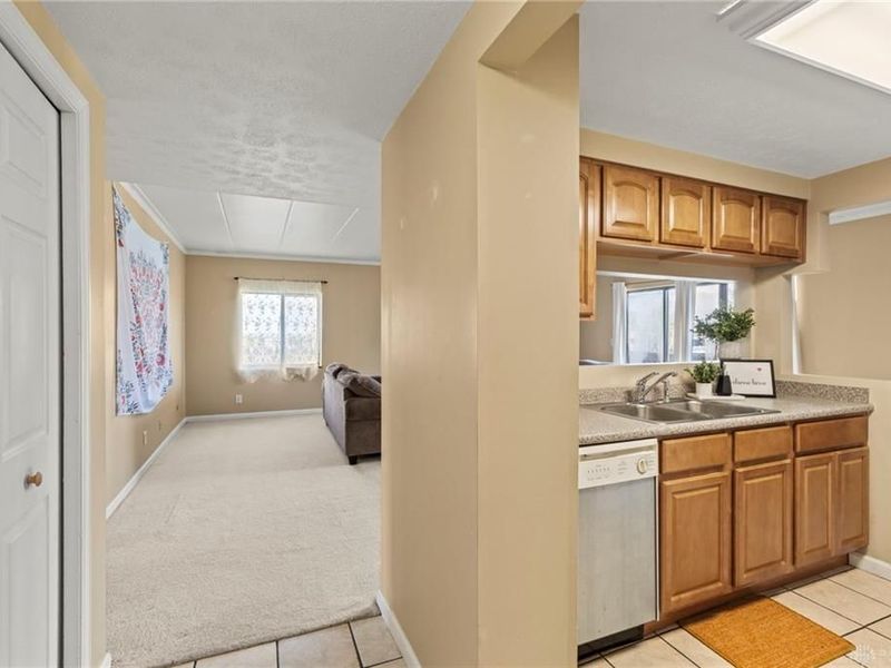 1000 LOOKOUT, West Carrollton, OH 45449 Photo 4