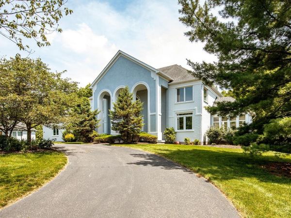 9030 Ambercreek Drive, Amberley, OH 45236