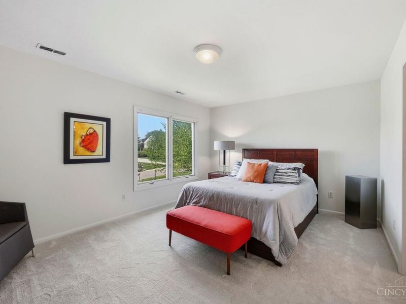 9030 Ambercreek Drive, Cincinnati, OH 45236 Photo 35