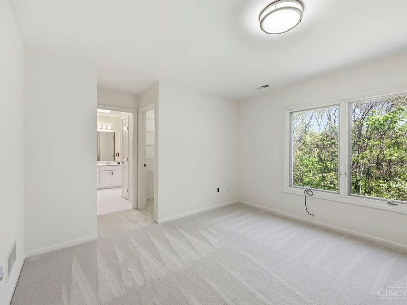 9030 Ambercreek Drive, Cincinnati, OH 45236 Photo 38