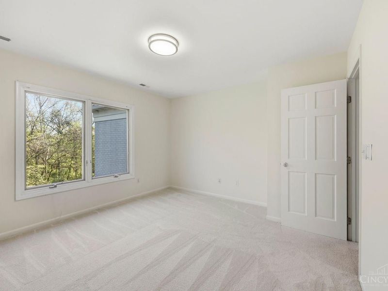 9030 Ambercreek Drive, Cincinnati, OH 45236 Photo 41