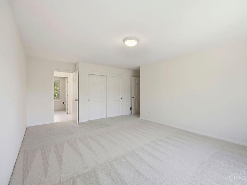 9030 Ambercreek Drive, Cincinnati, OH 45236 Photo 45