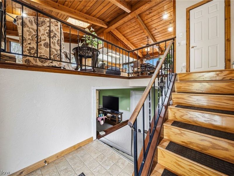 9060 Bluejay Lane , Mentor, OH 44060 Photo 5