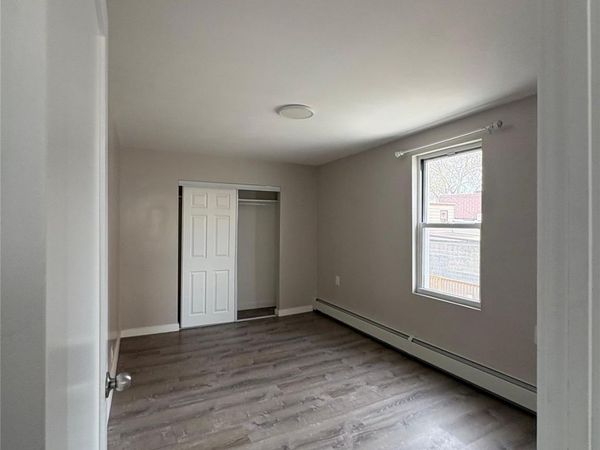 52-25 Van Dam Street , Unit 2, Long Island City, NY 11101