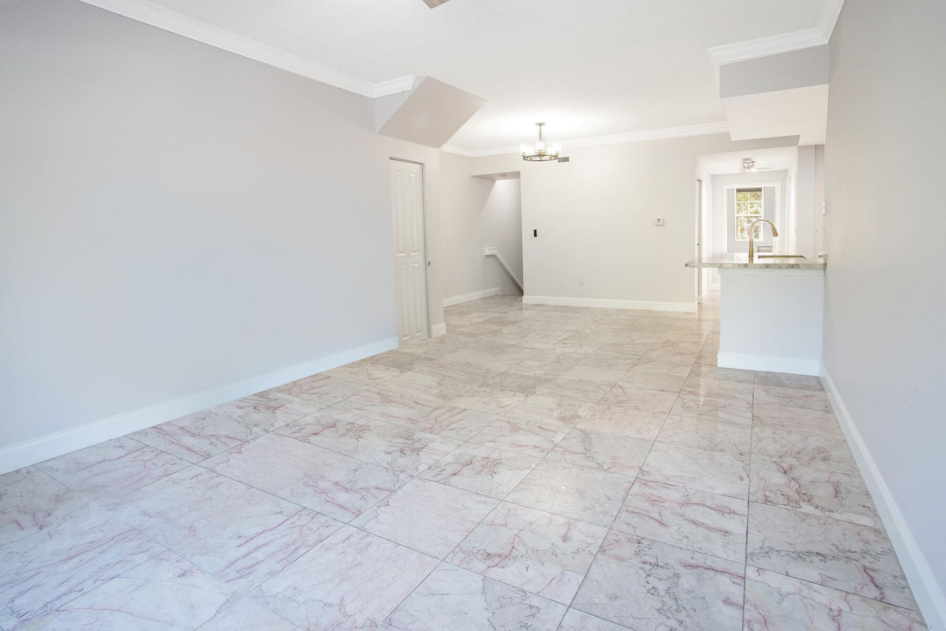 5860 W Sample Road, Unit 204, Coral Springs, FL 33063 Photo