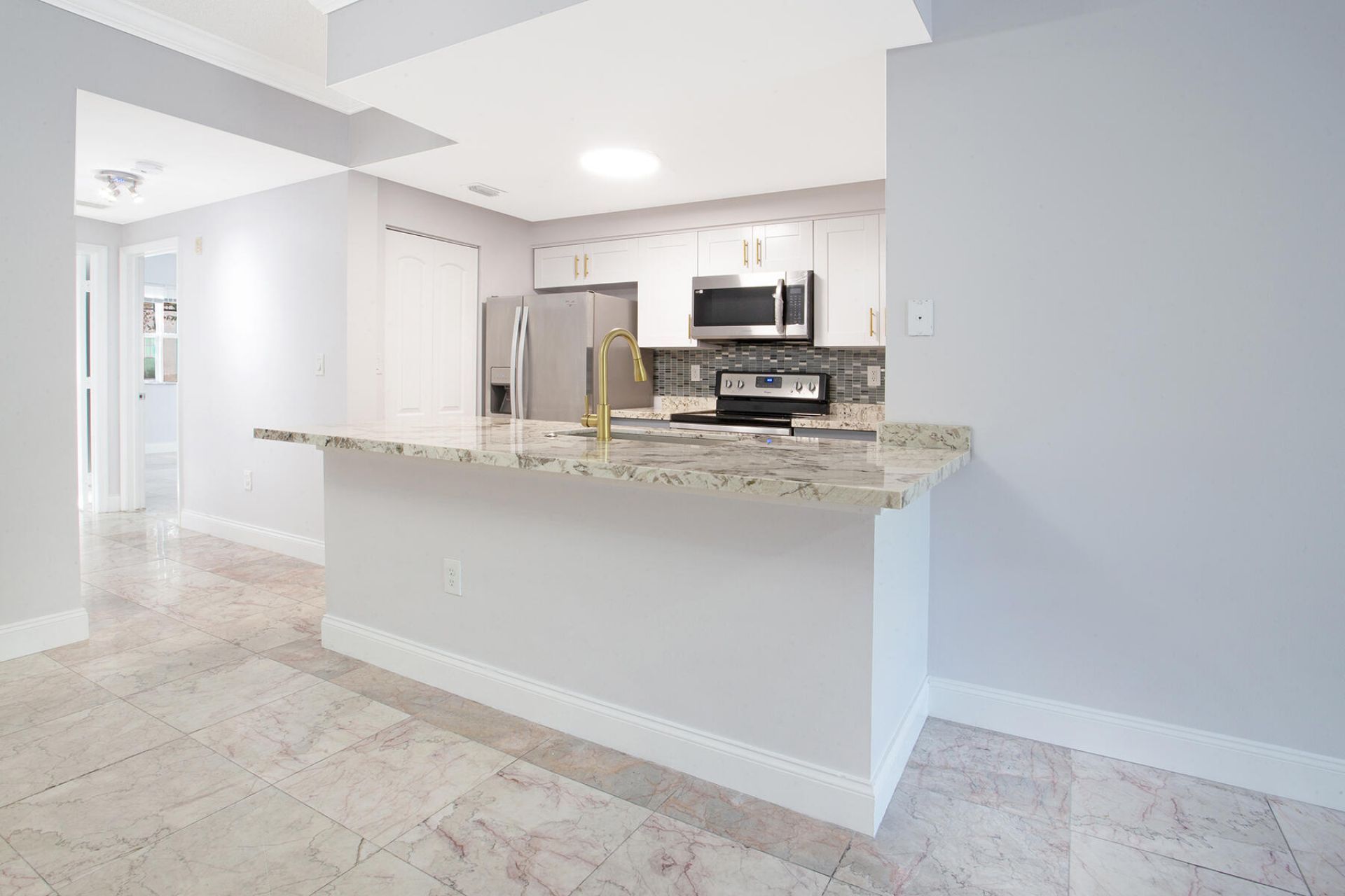 5860 W Sample Road, Unit 204, Coral Springs, FL 33063 Photo