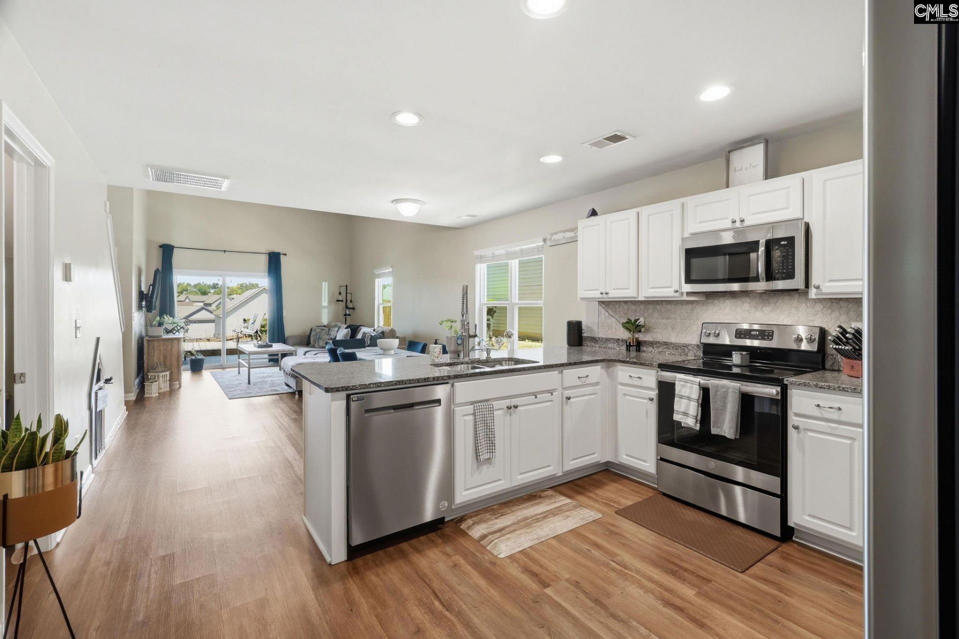 2244 Trakand Drive Photo 8