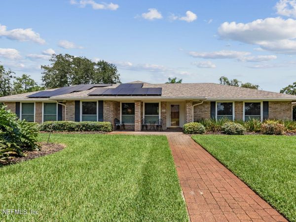 8205 HIDDEN LAKE Drive N, Jacksonville, FL 32216