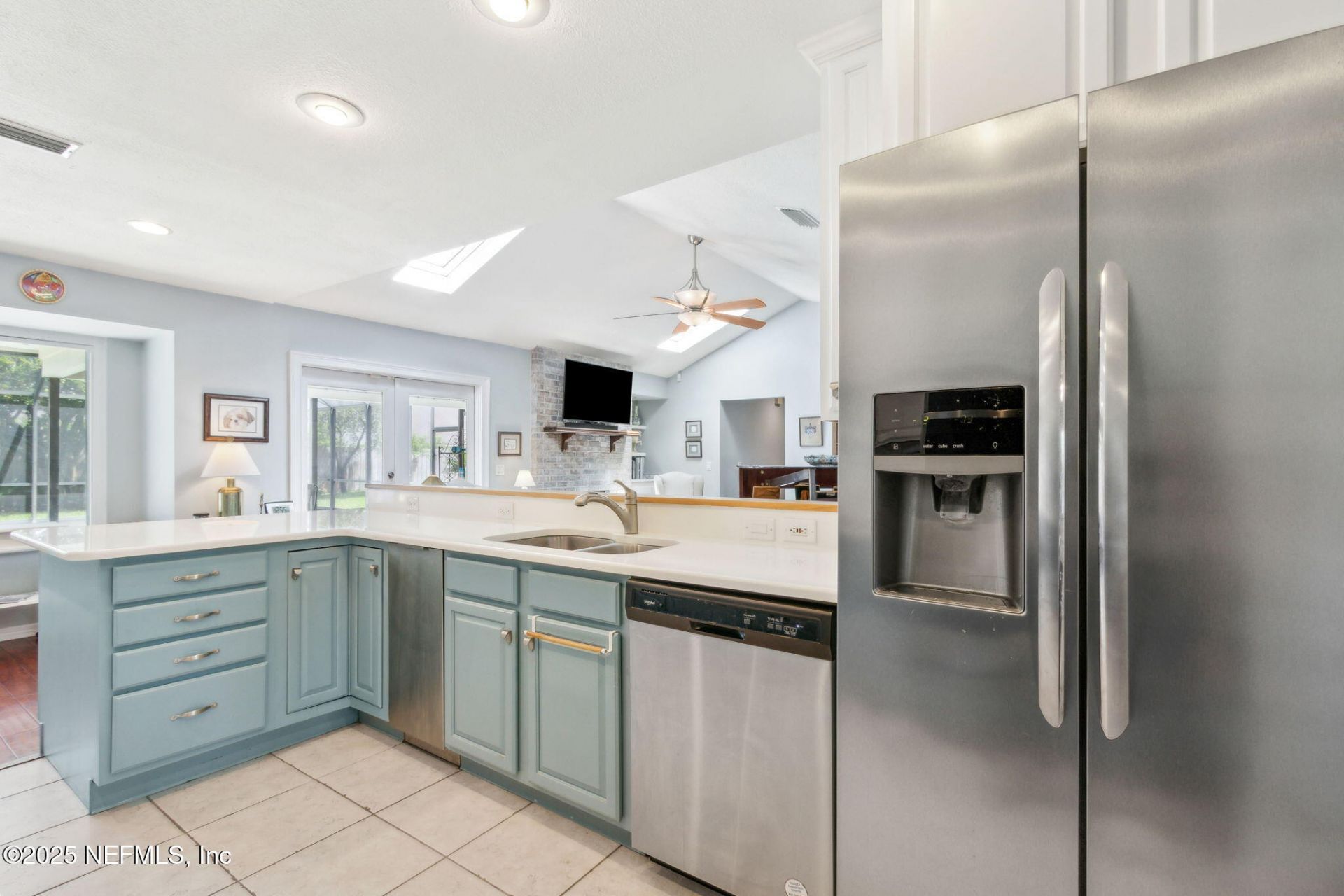 8205 Hidden Lake Drive N, Jacksonville, FL 32216 Photo