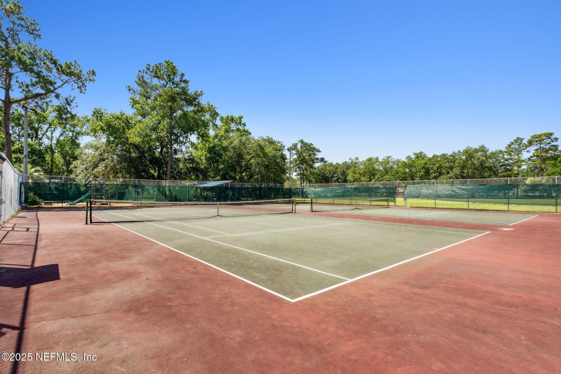 8205 Hidden Lake Drive N, Jacksonville, FL 32216 Photo