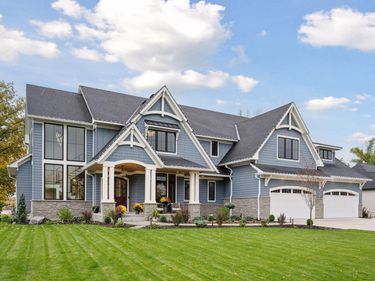 3734 Woodland Cove Parkway, Minnetrista, MN 55331