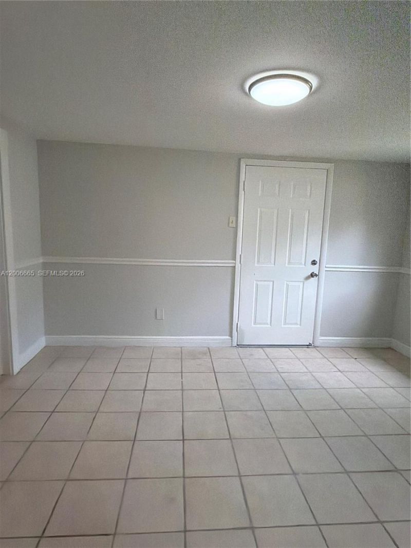 1350 SW 13th St , Unit Rear-Groun, Miami, FL 33145 Photo