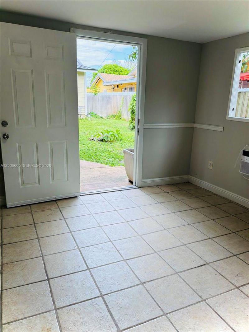 1350 SW 13th St , Unit Rear-Groun, Miami, FL 33145 Photo