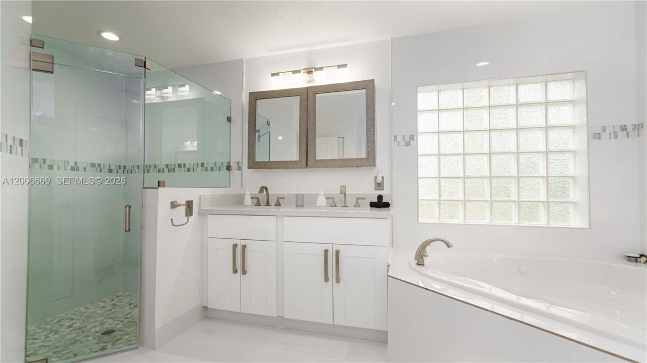1361 NW 116th Ave, Plantation, FL 33323 Photo