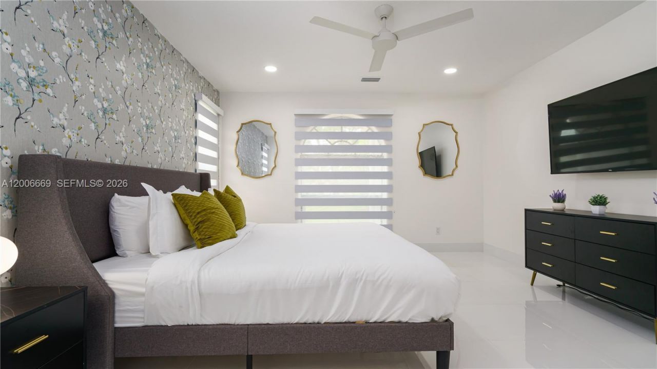 1361 NW 116th Ave, Plantation, FL 33323 Photo
