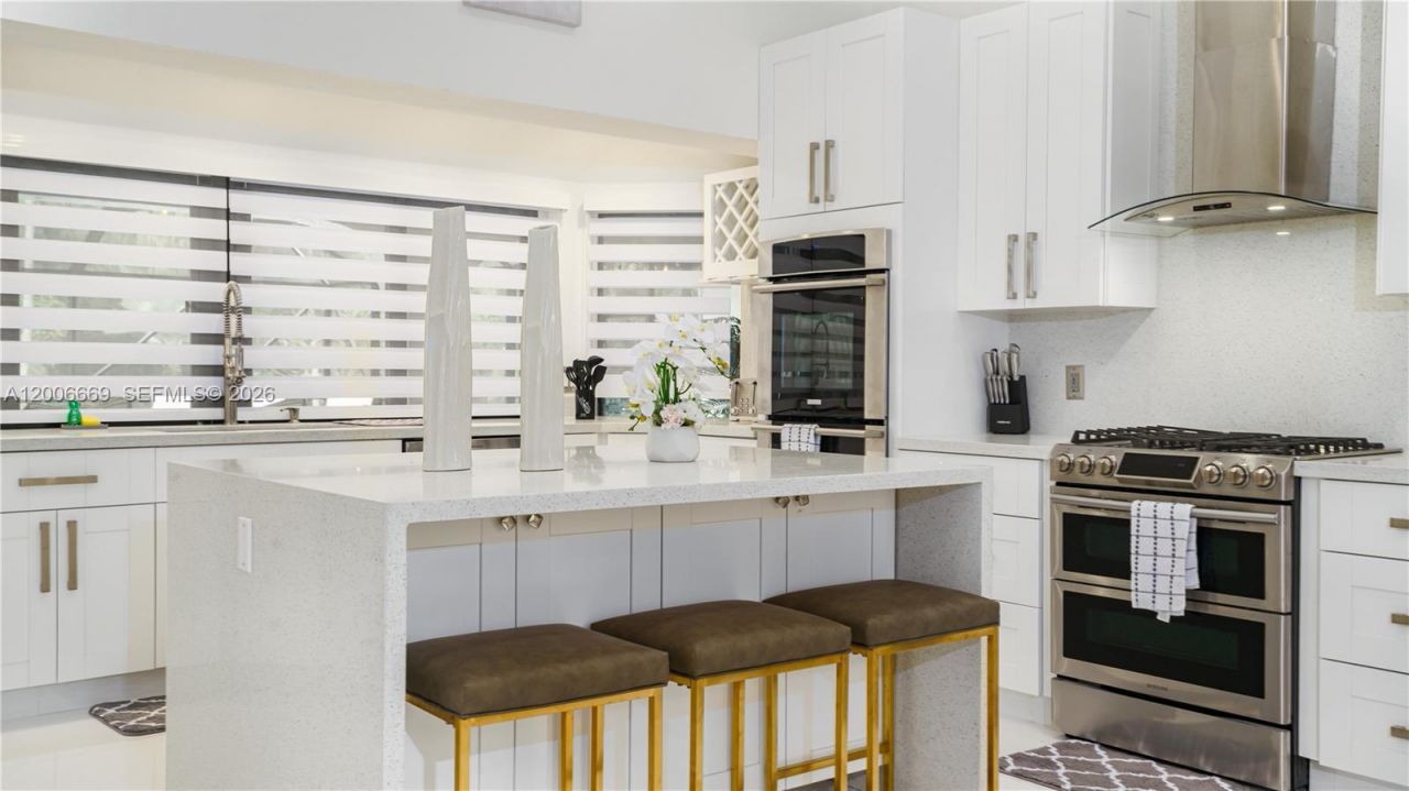 1361 NW 116th Ave, Plantation, FL 33323 Photo
