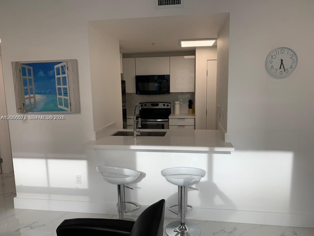 185 SE 14th Ter, Unit 1009, Miami, FL 33131 Photo