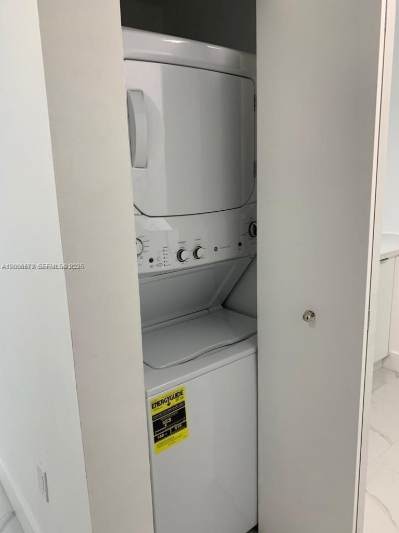 185 SE 14th Ter, Unit 1009, Miami, FL 33131 Photo