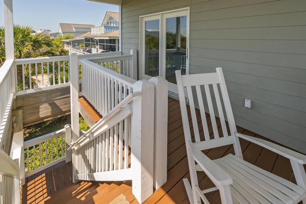 402 Pompano Street Photo 23