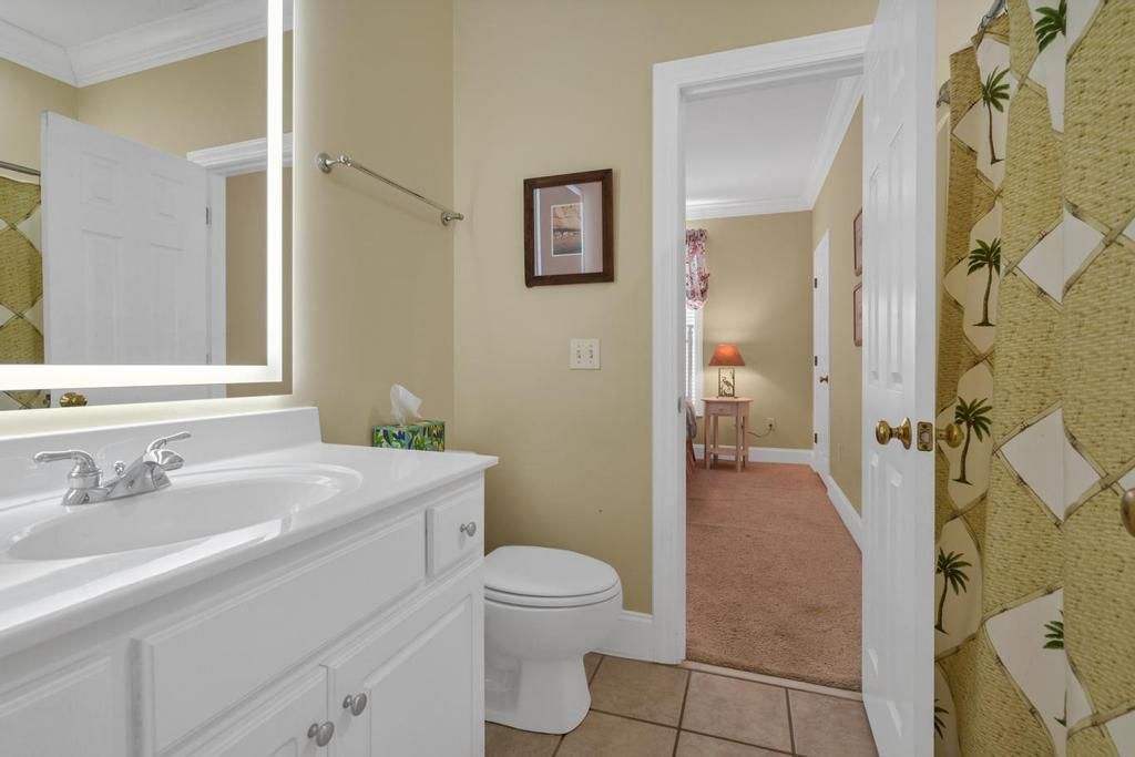 402 Pompano Street Photo 29