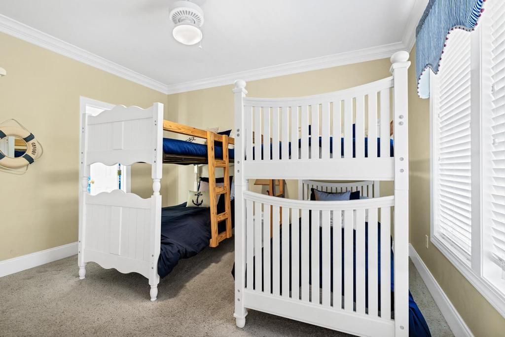 402 Pompano Street Photo 31