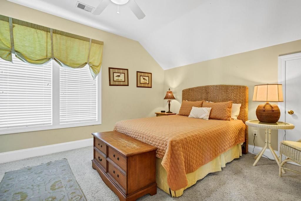 402 Pompano Street Photo 36