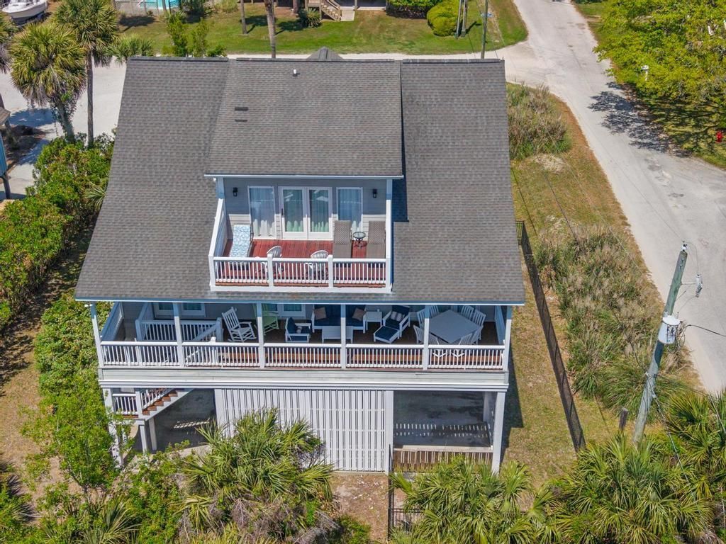 402 Pompano Street Photo 4