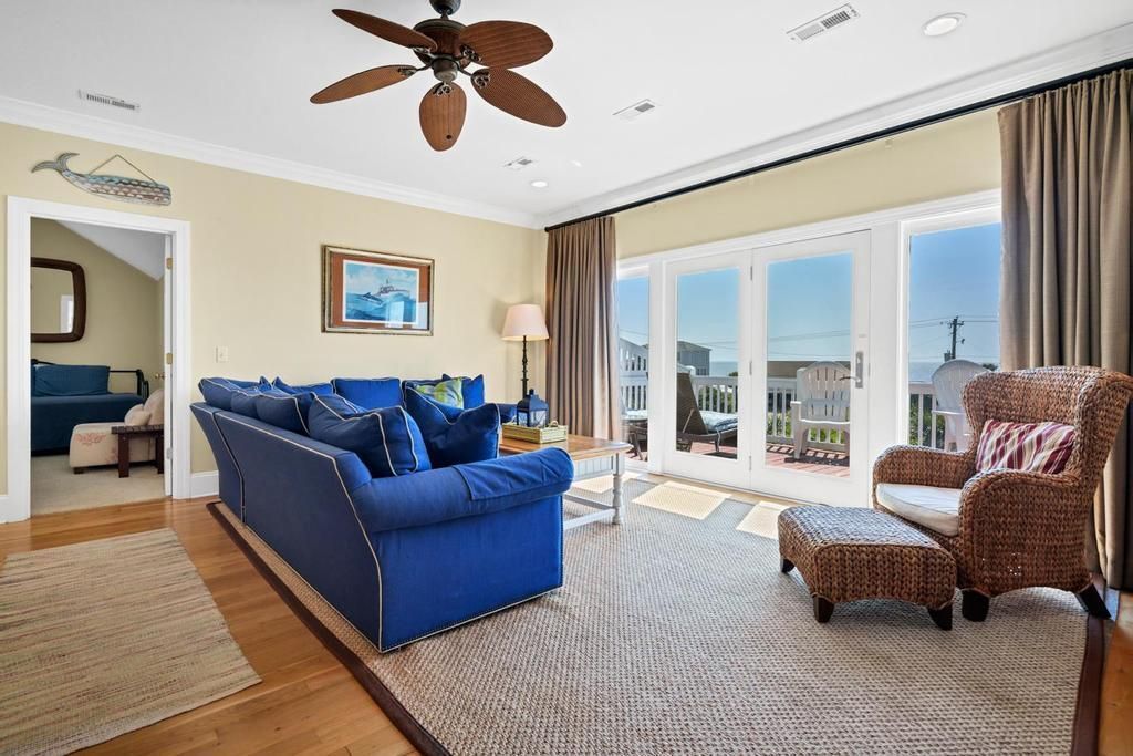 402 Pompano Street Photo 40