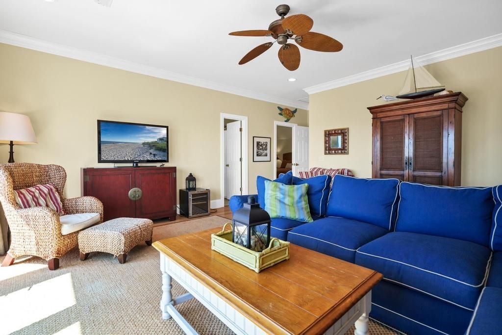 402 Pompano Street Photo 41