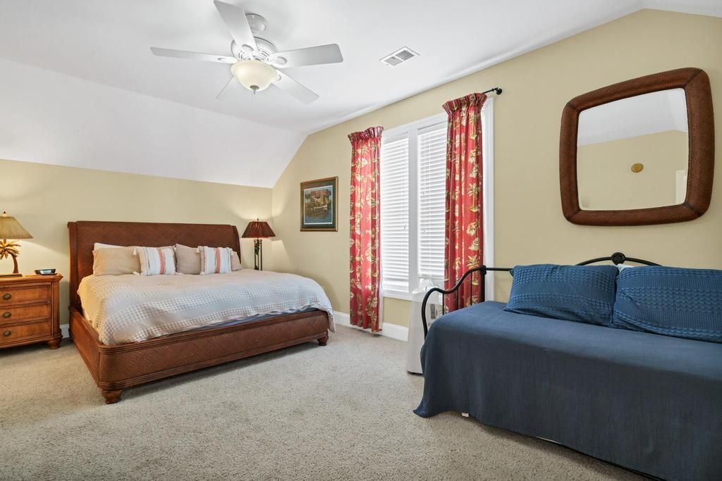 402 Pompano Street Photo 45