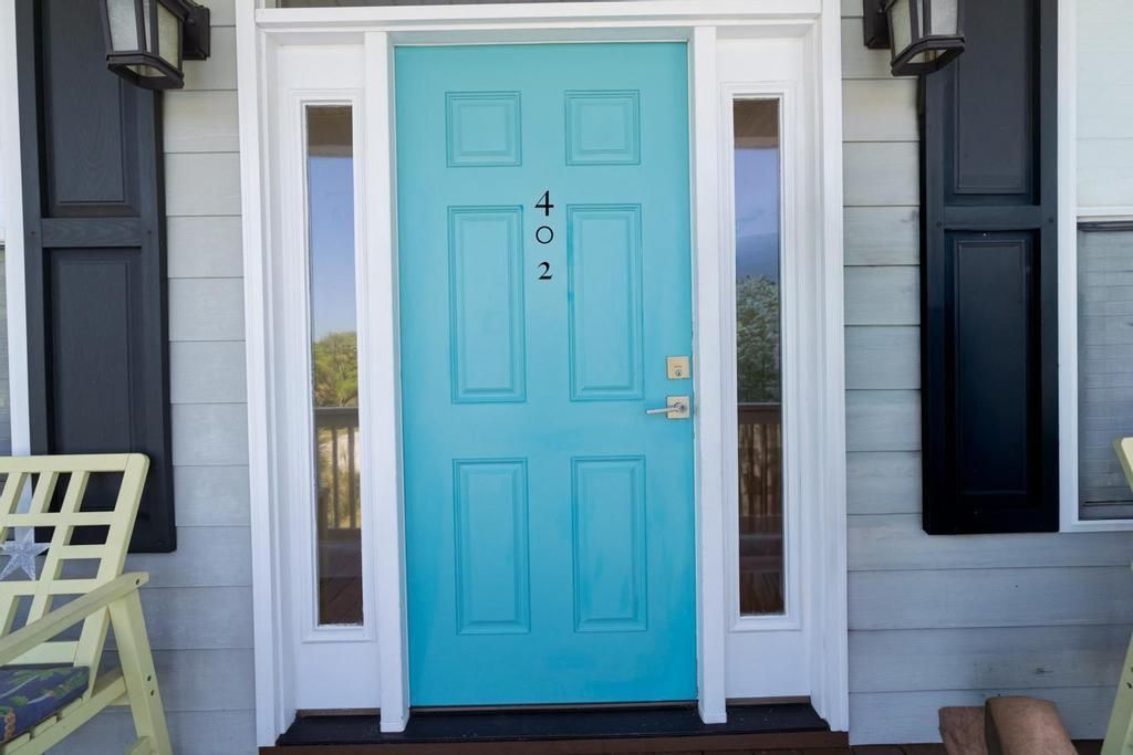 402 Pompano Street Photo 5