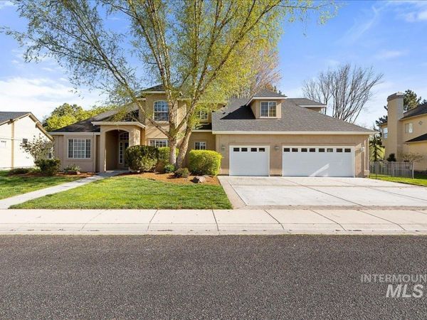 1130 W Colchester Dr, Eagle, ID 83616