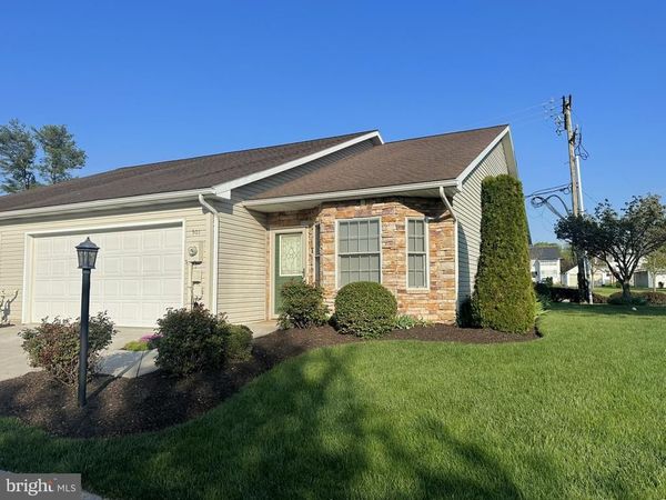 501 PARKVIEW LANE, Unit 101, HANOVER, PA 17331