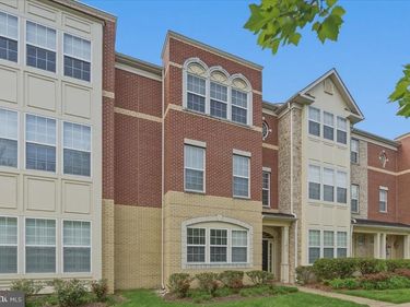 19400 SUSQUEHANNA SQUARE, LEESBURG, VA 20176