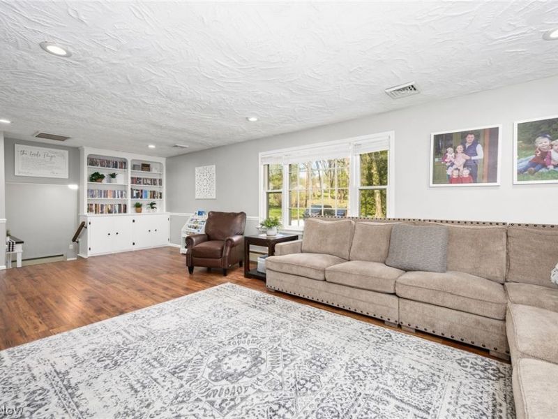 4360 Copley Road , Akron, OH 44321 Photo 10