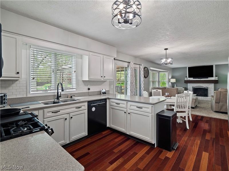 718 Wedgewood Drive, Avon Lake, OH 44012 Photo 15