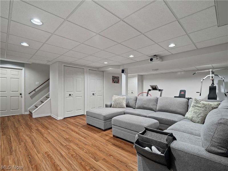 718 Wedgewood Drive, Avon Lake, OH 44012 Photo 32