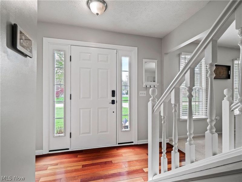 718 Wedgewood Drive, Avon Lake, OH 44012 Photo 5