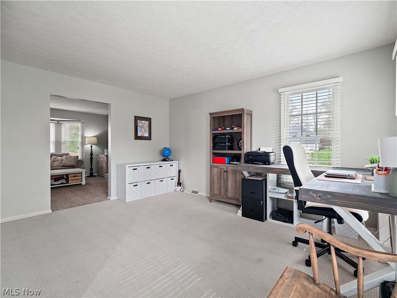 718 Wedgewood Drive, Avon Lake, OH 44012 Photo 9