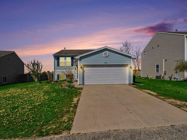 6499 Kodiak Drive SE, Alto, MI 49302