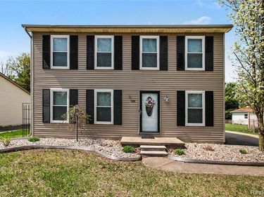 920 Meadowlark Lane, Howell, MI 48843