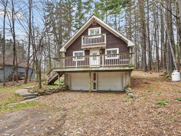 8 Winter Road, Hillsborough, NH 03244