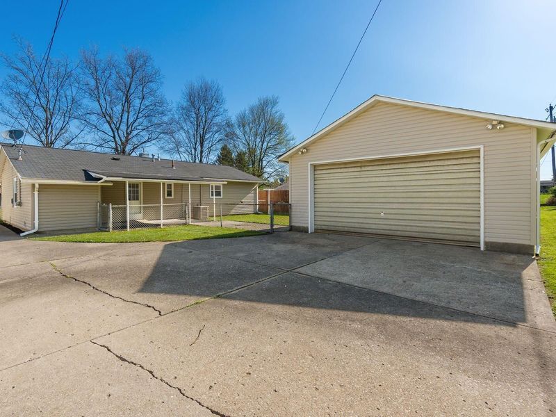 501 W Shields Street, Newark, OH 43055 Photo 24