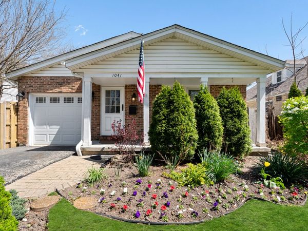 1041 Forest Avenue, Deerfield, IL 60015