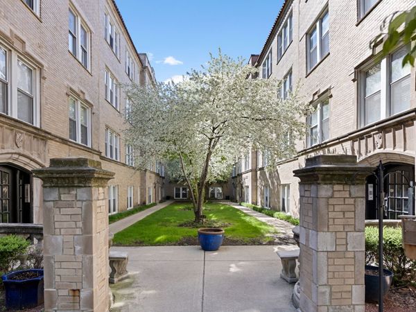 4518 N Ashland Avenue , Unit 3E, Chicago, IL 60640