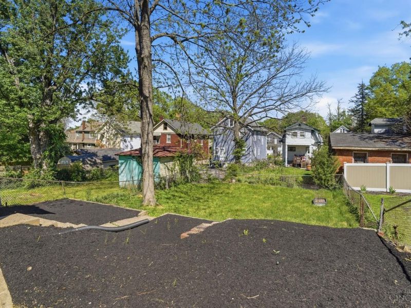 3352 Bevis Avenue, Cincinnati, OH 45207 Photo 47