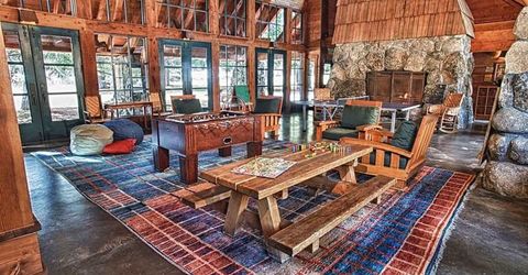8860 George Whittell, Truckee, CA 96161 Photo
