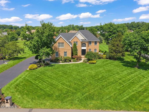 14 Barnyard Court, Plainsboro, NJ 08536