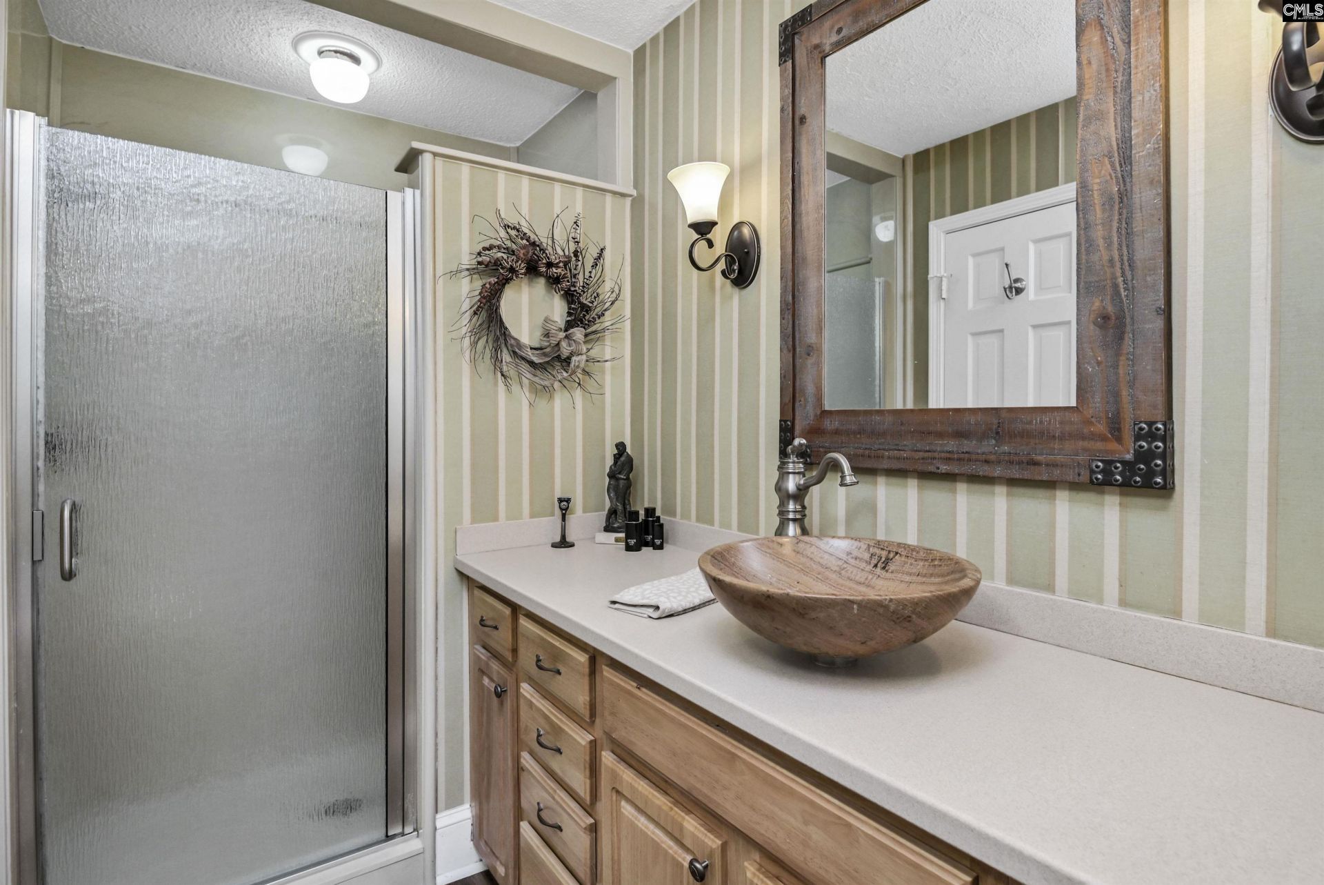 131 Charing Cross Road  Photo 16